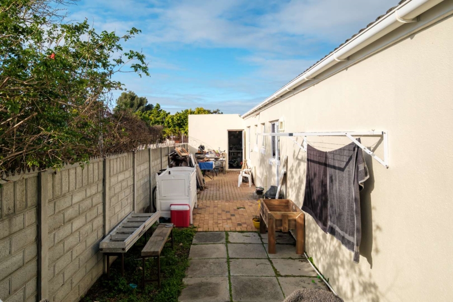3 Bedroom Property for Sale in Kirstenhof Western Cape
